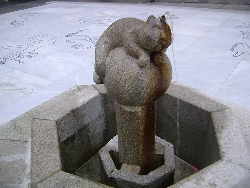 Fuente del Gatipedro en la Plaza del Humo de A Coruña